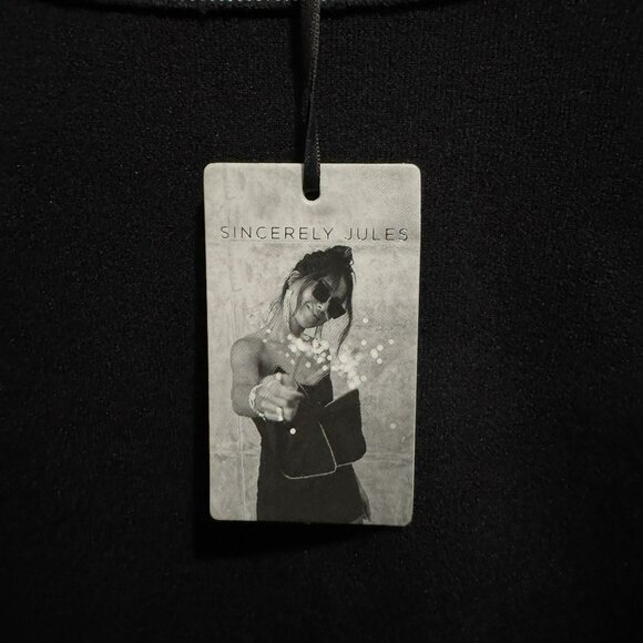 Sincerely Jules Black Cropped Top M/L Scoop Neck Long Sleeve Grunge Witchy NWT - Picture 6 of 6